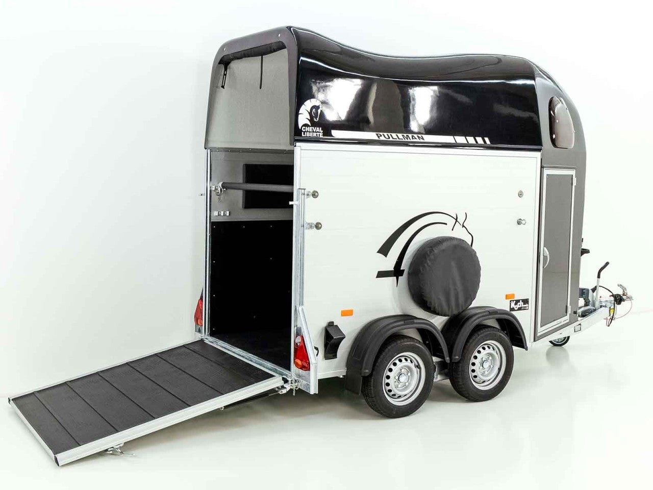 Cheval Liberte Pferdeanhänger GOLD One 1,5er| Pullman-Fahrwerk| schwarz-Neu