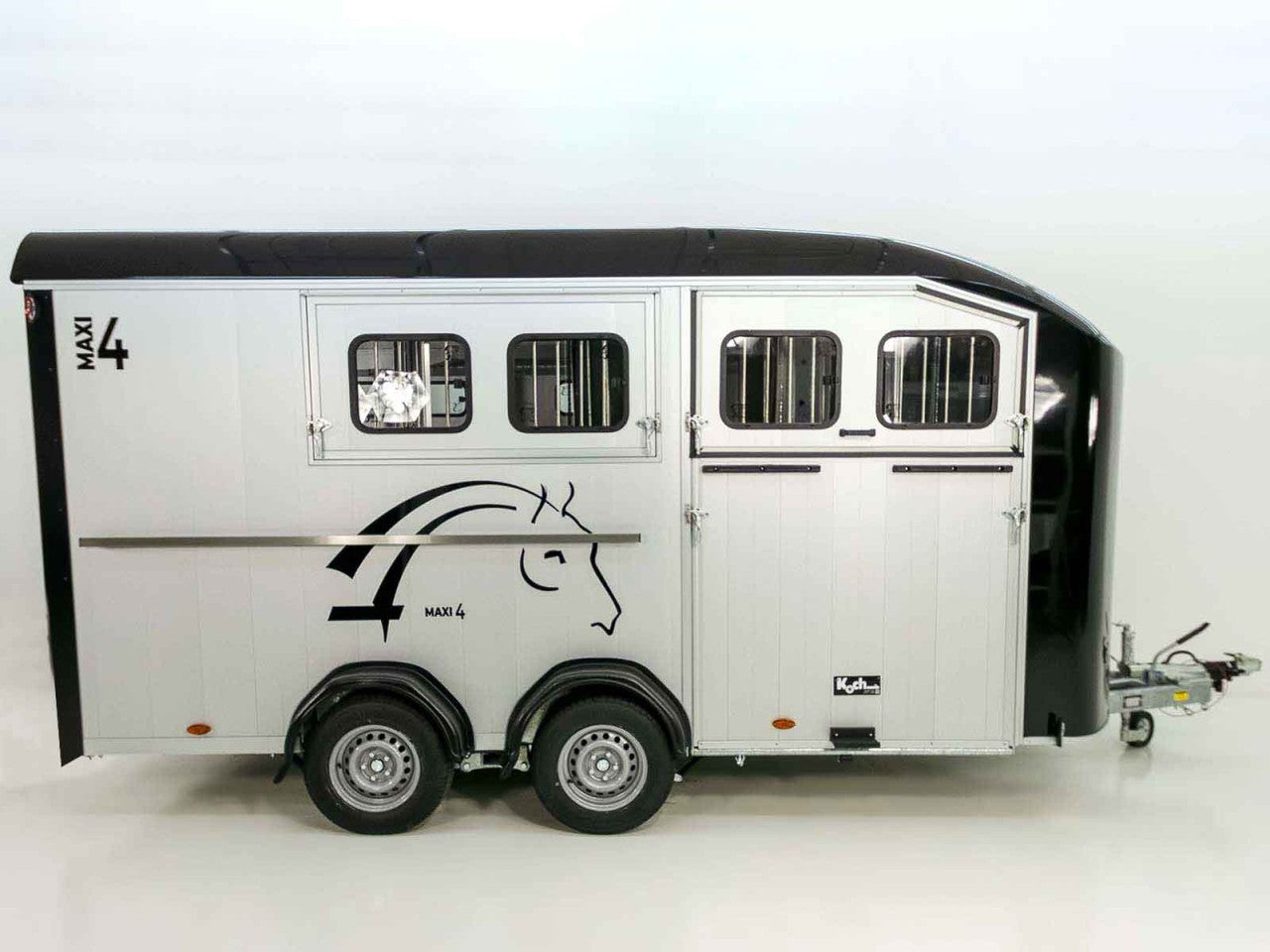 Cheval Liberte Pferdeanhänger Maxi 4| 4 Pferde| Pullman-Fahrwerk| 100km/h| schwarz-Neu