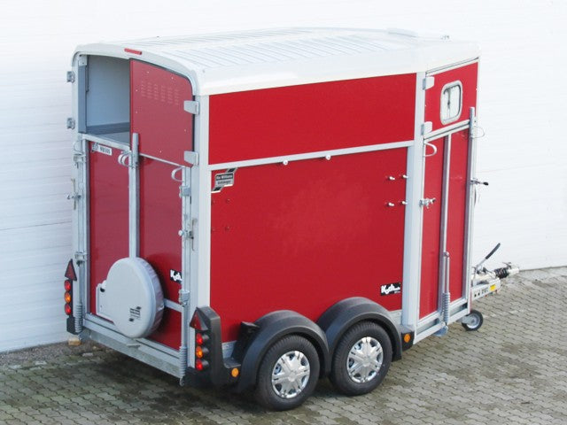 Ifor Williams Pferdeanhänger HB506|Frontausstieg|rot-Neu