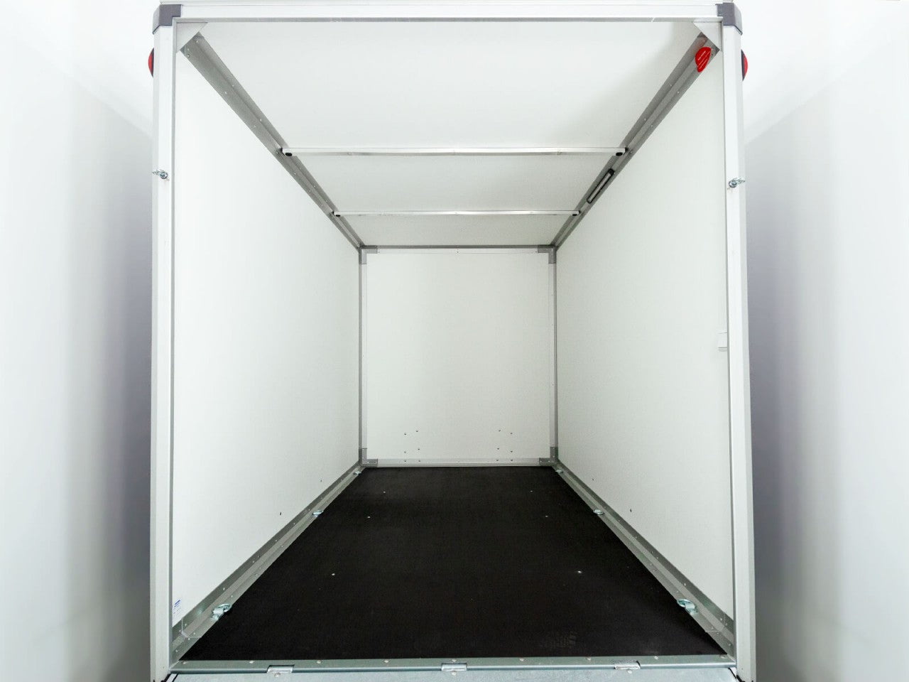 Variant Kofferanhänger Black Edition 168x302cm H:188 2,0t|Rampe-Neu