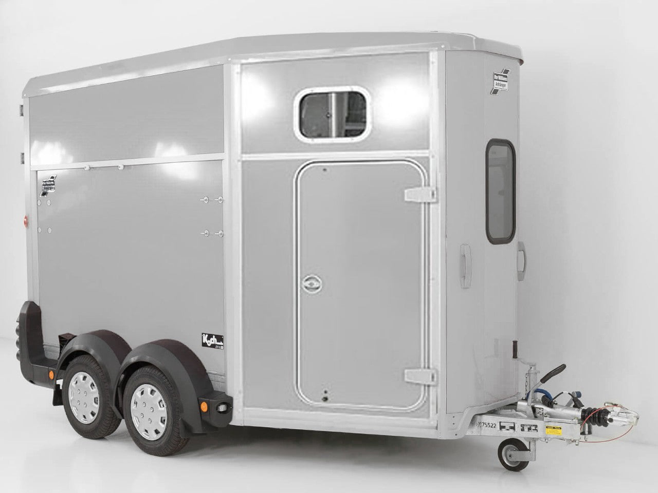 Ifor Williams Pferdeanhänger HB511|Sattelkammer|silber-Neu