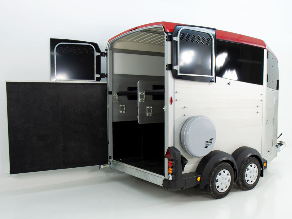 Ifor Williams Pferdeanhänger HBX 506|Sattelkammer|neues Modell|rot-Neu