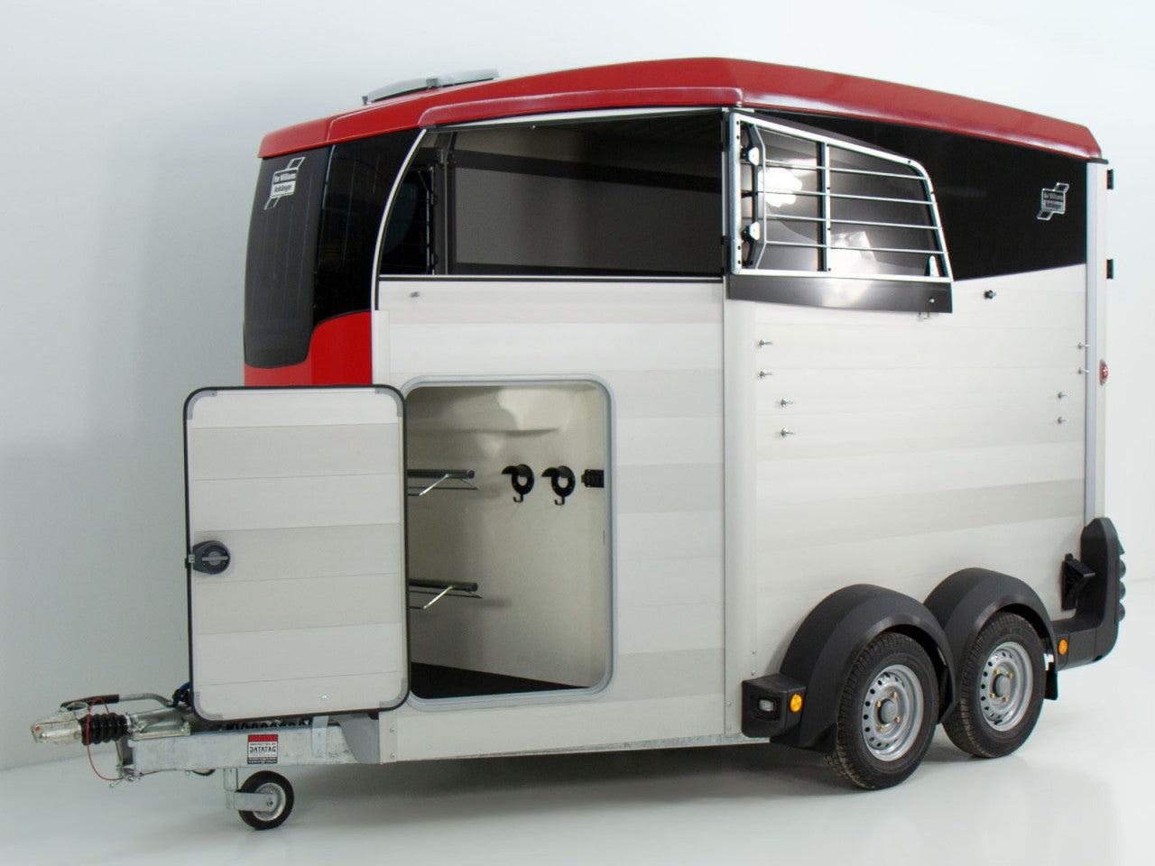 Ifor Williams Pferdeanhänger HBX 506|Sattelkammer|neues Modell|rot-Neu