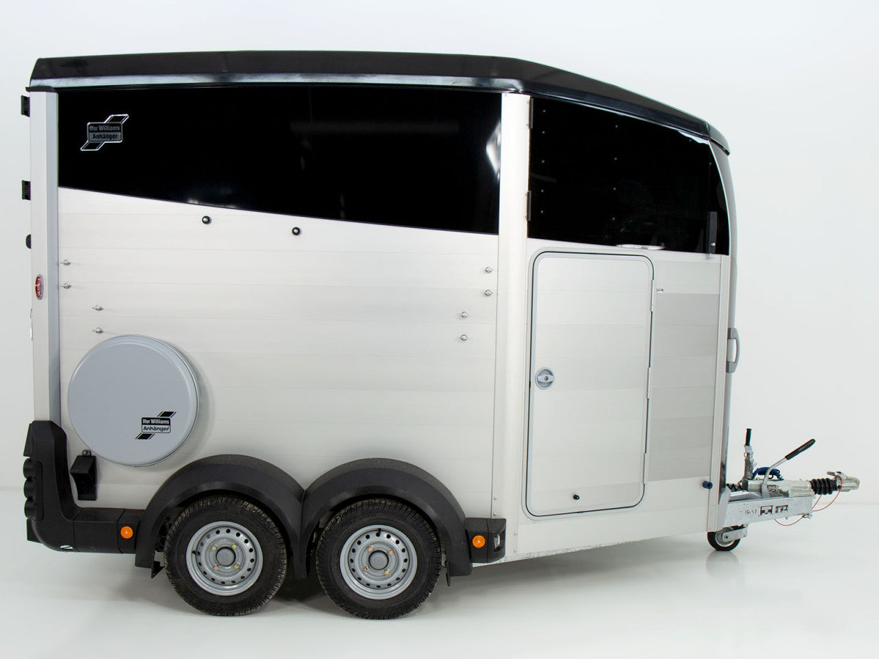 Ifor Williams Pferdeanhänger HBX 506|Sattelkammer|neues Modell|schwarz-Neu