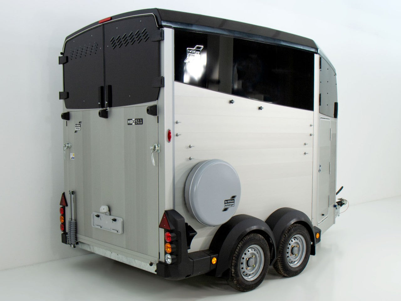 Ifor Williams Pferdeanhänger HBX 511|Sattelkammer|neues Modell|schwarz-Neu