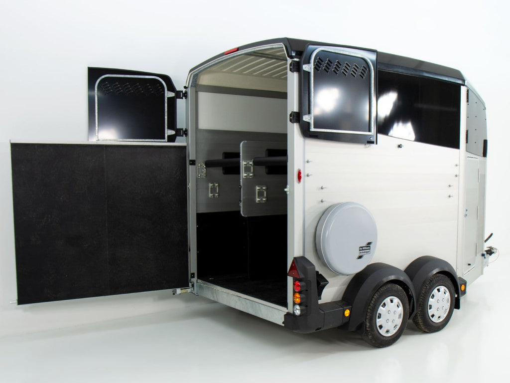 Ifor Williams Pferdeanhänger HBX 511|Sattelkammer|neues Modell|schwarz-Neu