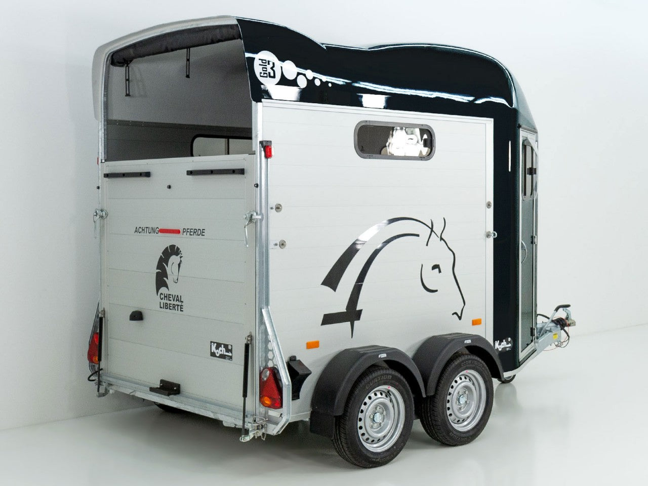Cheval Liberte Pferdeanhänger GOLD 3|Premium Pullman 2|Sattelkammer|schwarz-Neu
