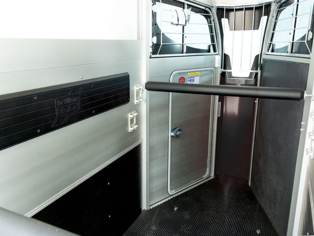 Ifor Williams Pferdeanhänger HBX 403|Frontausstieg|neues Modell|schwarz-Neu
