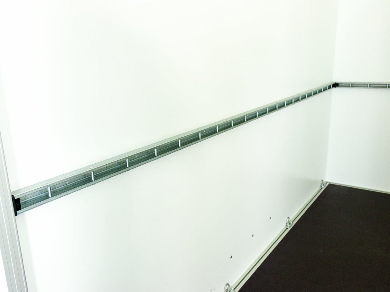 Unsinn Kofferanhänger UKU 157x305cm Höhe:194cm 2,0t-Neu
