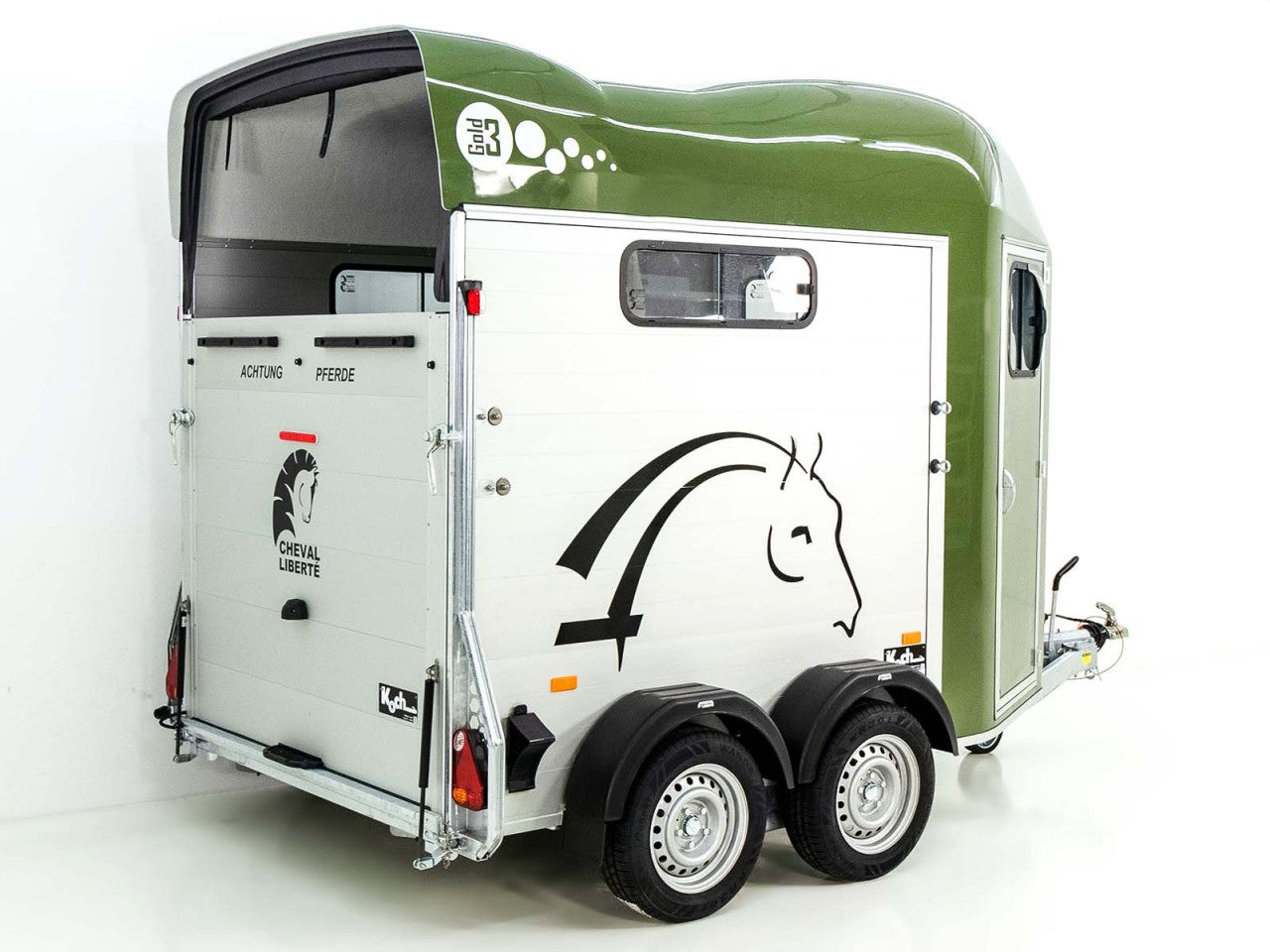 Cheval Liberte Pferdeanhänger GOLD 3|Pullman 2|Sattelkammer|olivgrün-Neu