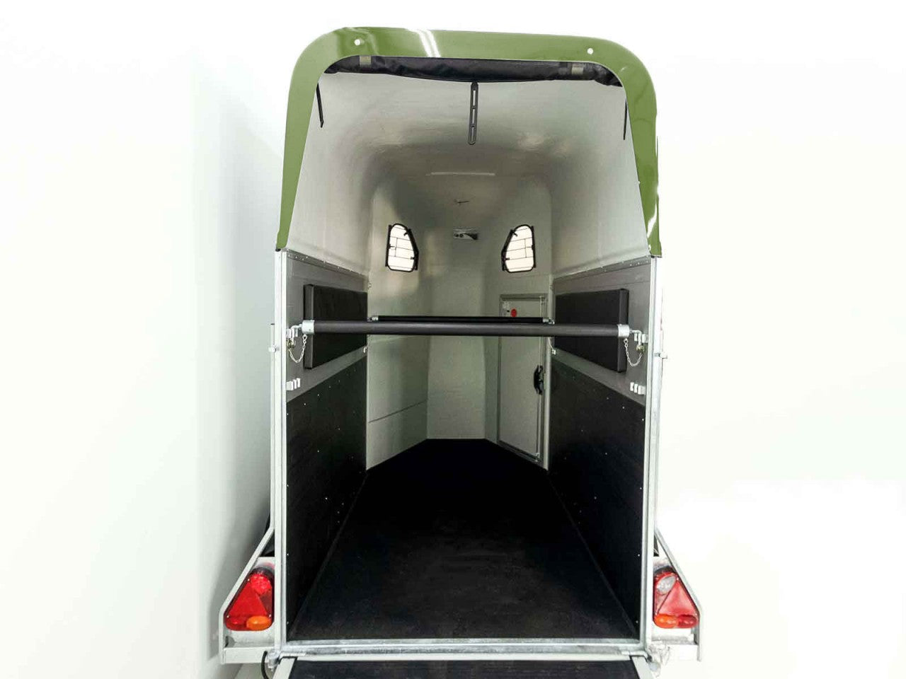 Cheval Liberte Pferdeanhänger GOLD One 1,5er| Pullman-Fahrwerk| olivgrün-Neu