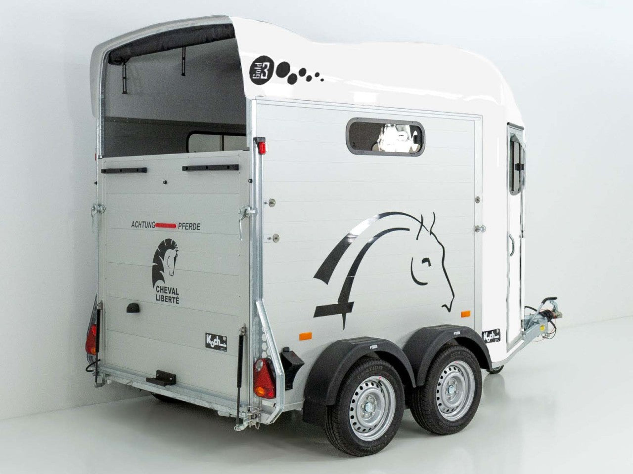 Cheval Liberte Pferdeanhänger GOLD 3|Premium|Pullman 2|Sattelkammer|weiß-Neu