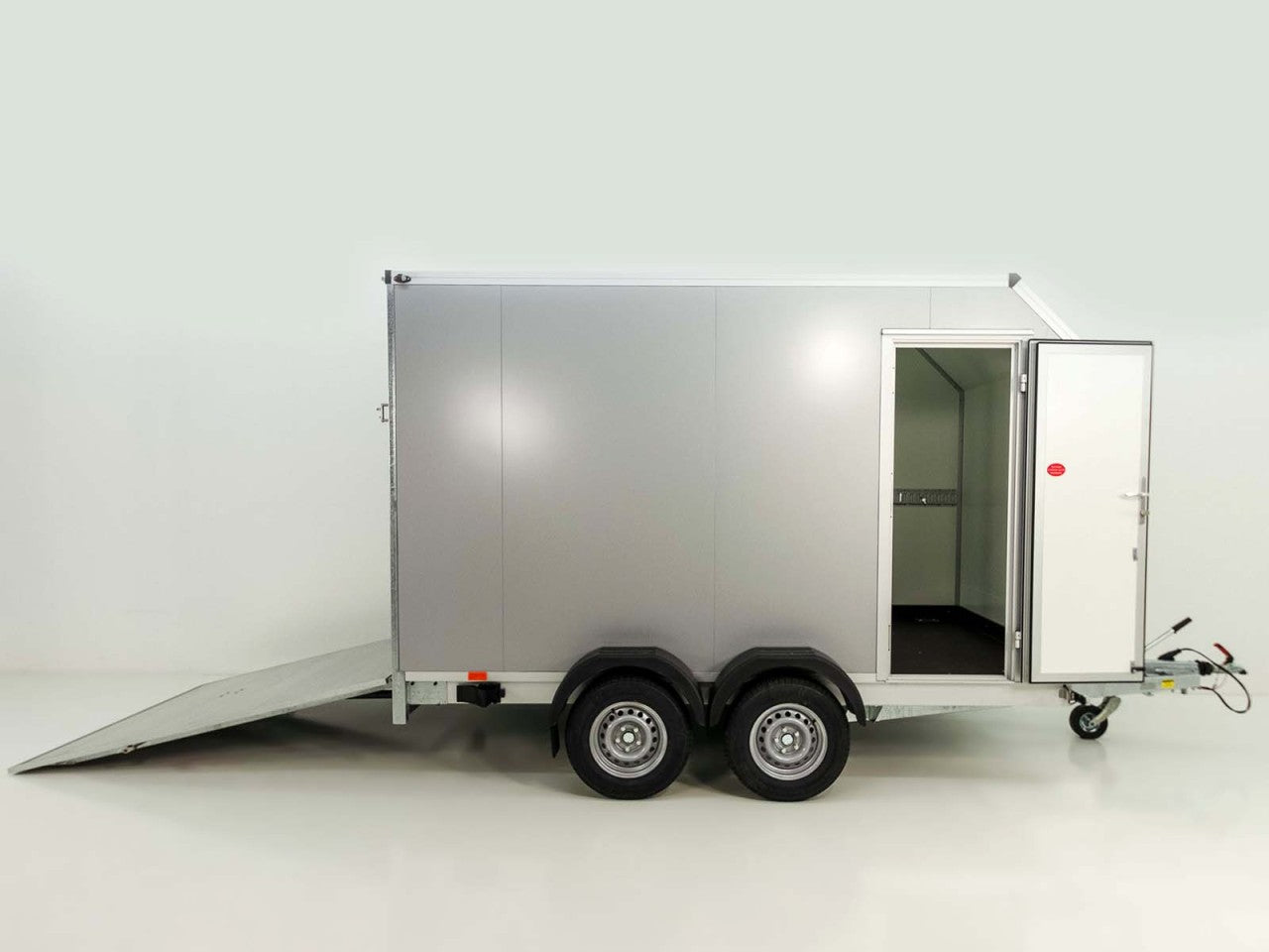 Vezeko Kofferanhänger 184x355cm Höhe:205cm 2,7t|45°|Tür|Rampe|silber-Neu
