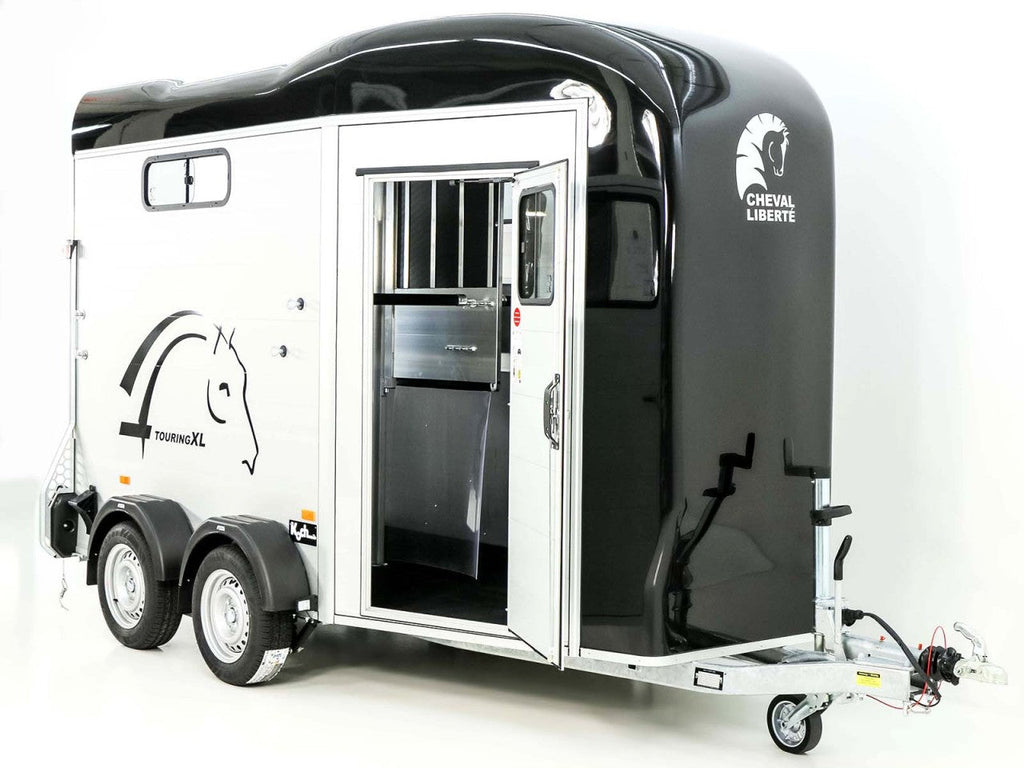 Cheval Liberte Pferdeanhänger Touring XL Country|Sattelkammer|Frontausstieg|schwarz-Neu