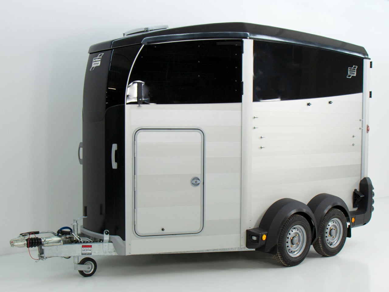 Ifor Williams Pferdeanhänger HBX 511|Sattelkammer|neues Modell-Neu