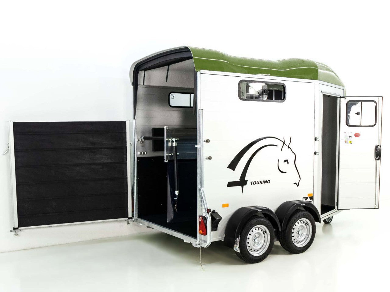 Cheval Liberte Pferdeanhänger Touring Country| Pullman-Fahrwerk| Frontausstieg| olivgrün-Neu
