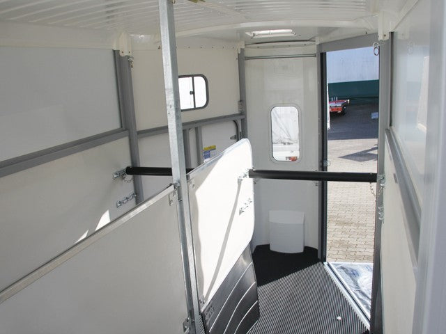 Ifor Williams Pferdeanhänger HB511|Heckklappen-Türkombination|schwarz-Neu