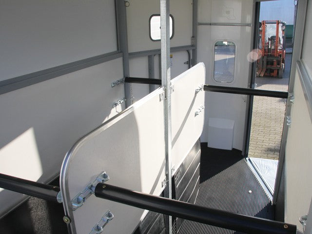 Ifor Williams Pferdeanhänger HB506|Frontausstieg-Neu