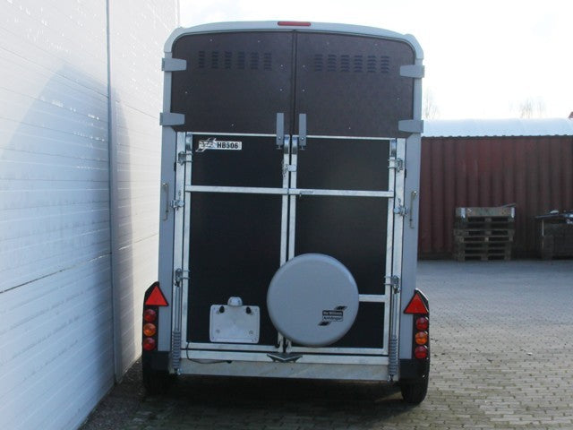 Ifor Williams Pferdeanhänger HB506|Frontausstieg|Klappenkombi|schwarz-Neu