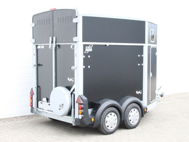 Ifor Williams Pferdeanhänger HB506|Sattelkammer|schwarz-Neu